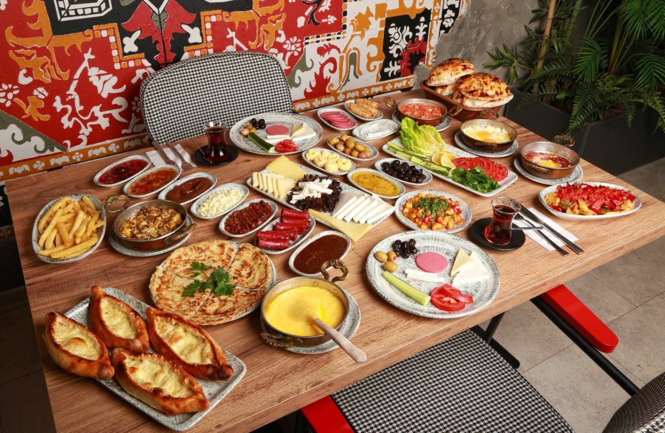 Spesiyal Kahvaltı (6-10 Kişilik)
